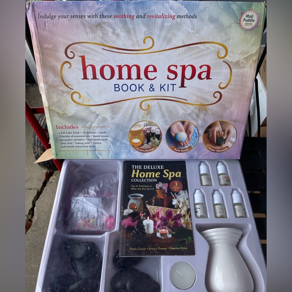 NIB Home Spa Kit & Book Hot Stone Bath Bomb Candle Oil Diffuser